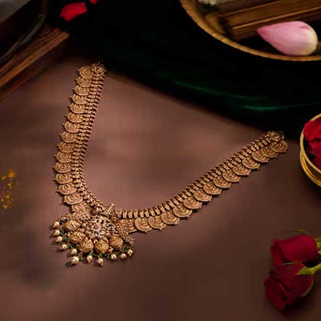 Opulent Allure Diamond Ring